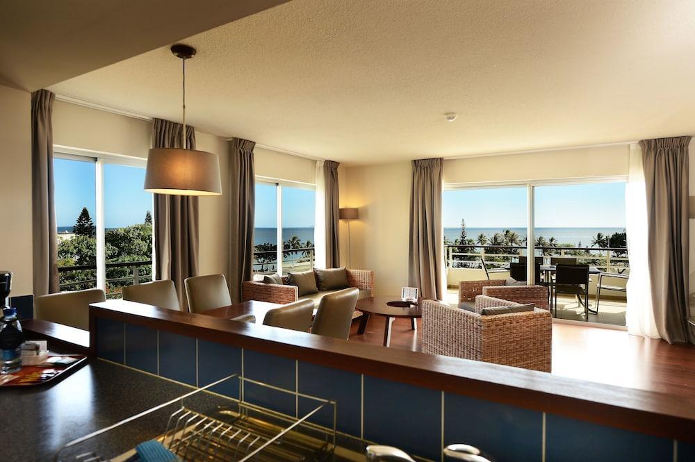 ฮิลตัน นูเมีย ลา พรอมเมอนาด เรซิเดนซ์ Hotel ภายนอก รูปภาพ