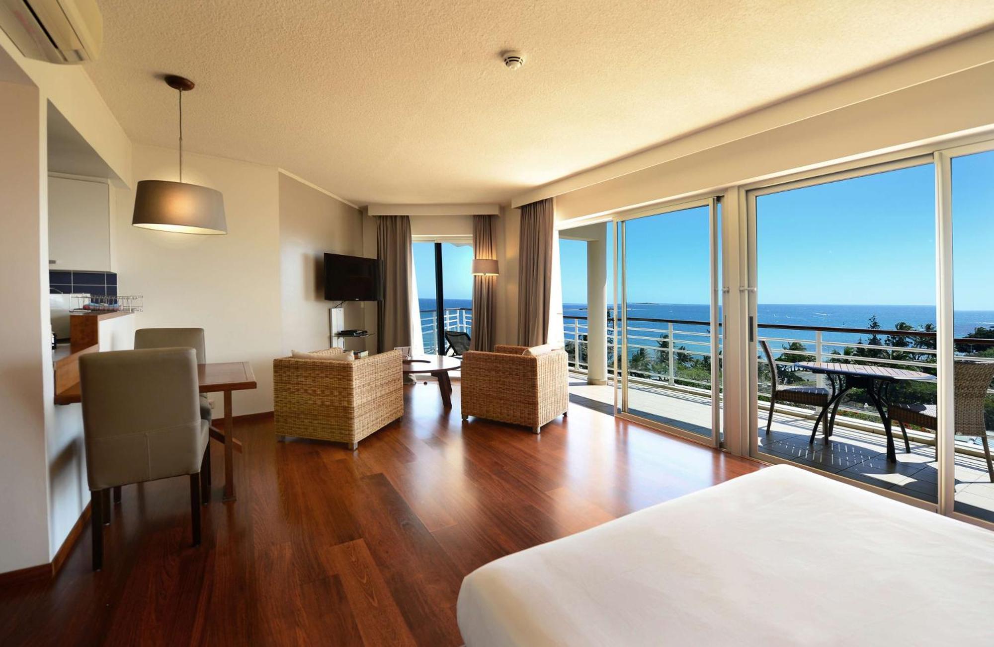 ฮิลตัน นูเมีย ลา พรอมเมอนาด เรซิเดนซ์ Hotel ภายนอก รูปภาพ